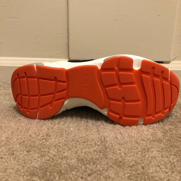 Dior B22 Shoes - Picture 5 of 5